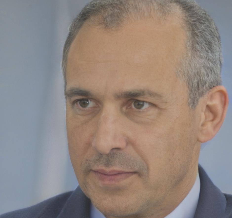 Владимир Петрович Исаков, ведущий финансовый аналитик